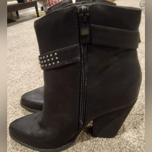 Heeled booties - Picture 3 of 5